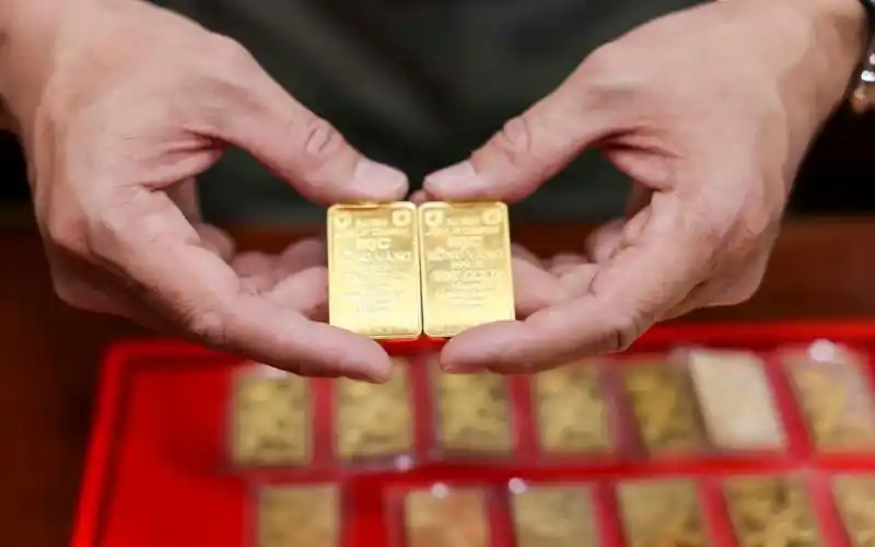 Gold prices are close to 173 million VND per tael.